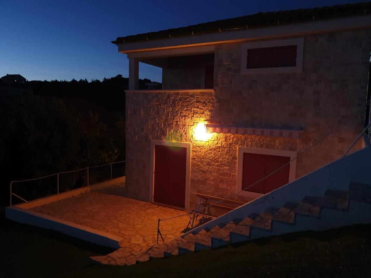 Villa Romantica Lun  Luaran gambar