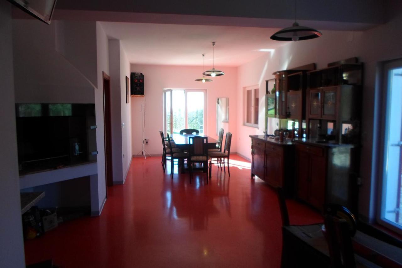Villa Romantica Lun  Luaran gambar